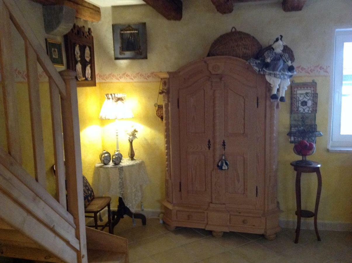 East Wind Bed and Breakfast Medea Εξωτερικό φωτογραφία